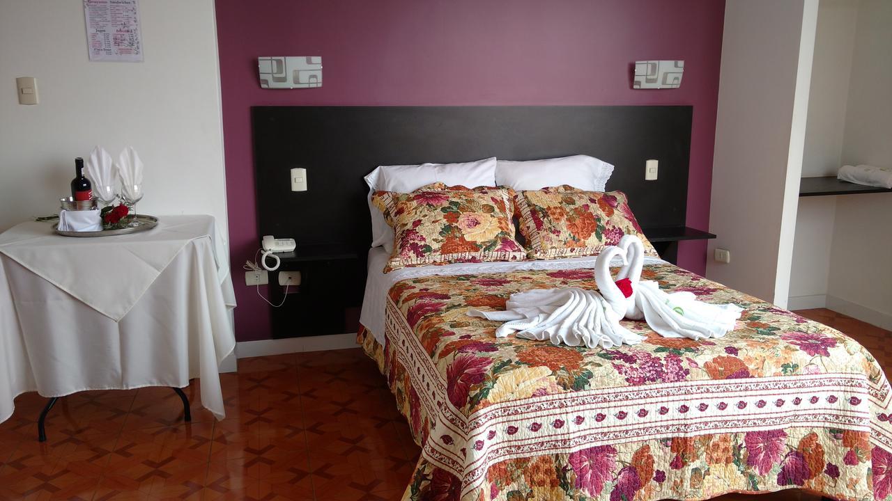 Casa Real Hotel Tacna Extérieur photo